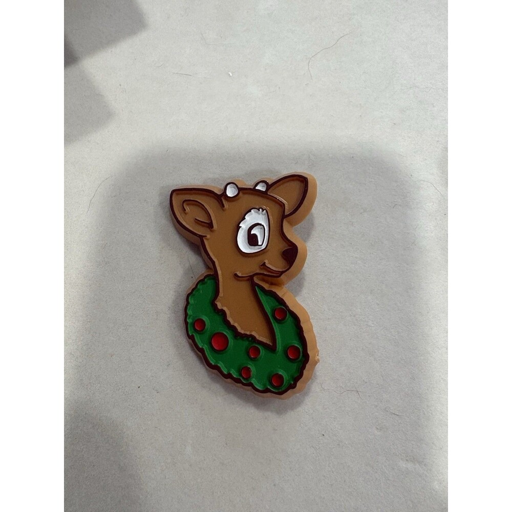 Vintage Hallmark Christmas Reindeer Pin Plastic Lapel Holiday Wreath 2” Long